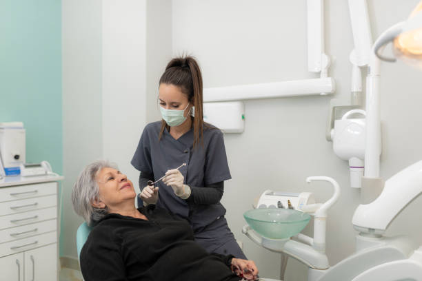 Best Broken or Cracked Tooth Emergency Dentist in Giddings, TX